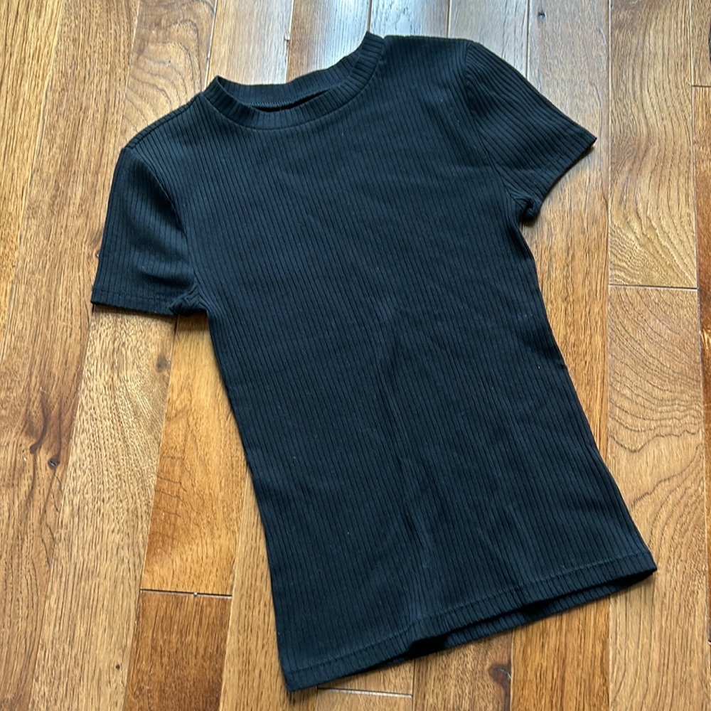 Black Ribbed Tee